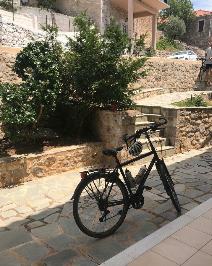 Xenonas Nikia Hotel Yerakion Luaran gambar